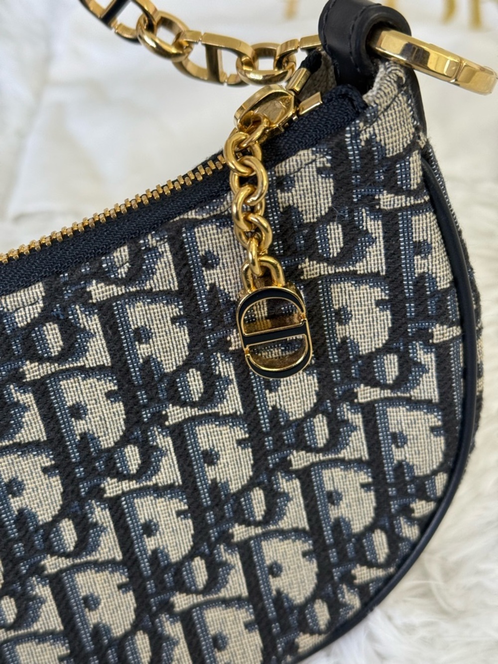 Dior Oblique lounge shoulder bag - Picture 4 of 7